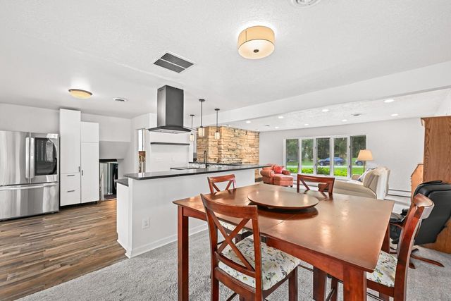 N113W13099 Crestview DRIVE, Germantown, WI 53022