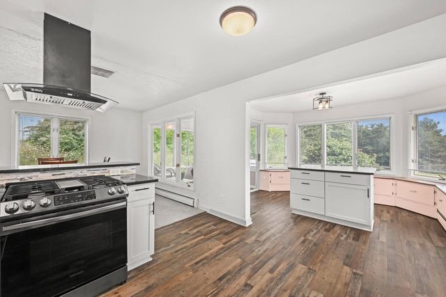 N113W13099 Crestview DRIVE, Germantown, WI 53022
