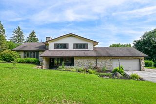 N113W13099 Crestview DRIVE, Germantown, WI 53022