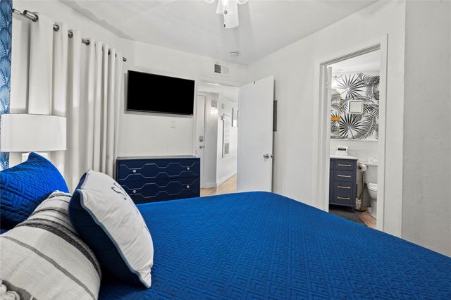 9520 Seawall Boulevard 315, Galveston, TX 77554