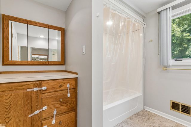 37816 Winkler Street, Harrison Twp, MI 48045