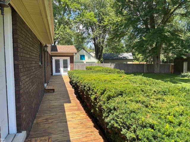 37816 Winkler Street, Harrison Twp, MI 48045