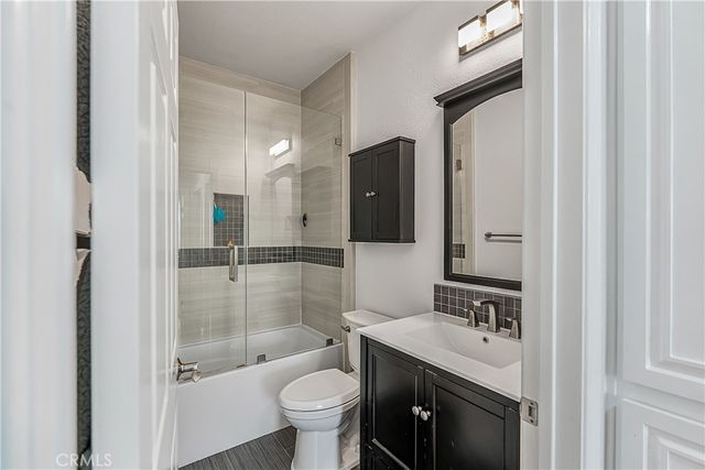 16940 Chatsworth Street 211, Granada Hills, CA 91344
