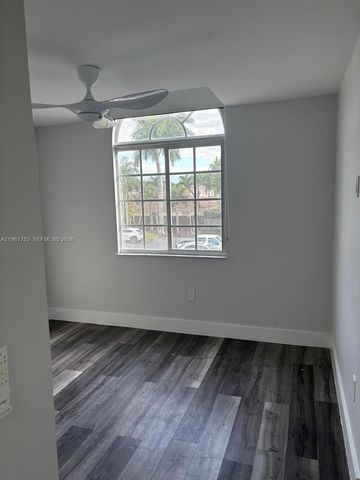 10225 NW 57th Ter 10225, Doral, FL 33178