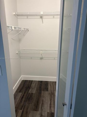 10225 NW 57th Ter 10225, Doral, FL 33178