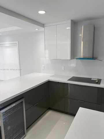 10225 NW 57th Ter 10225, Doral, FL 33178