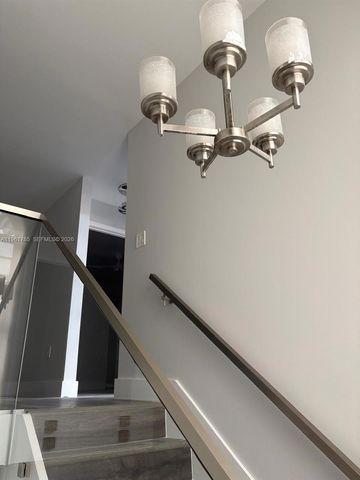 10225 NW 57th Ter 10225, Doral, FL 33178