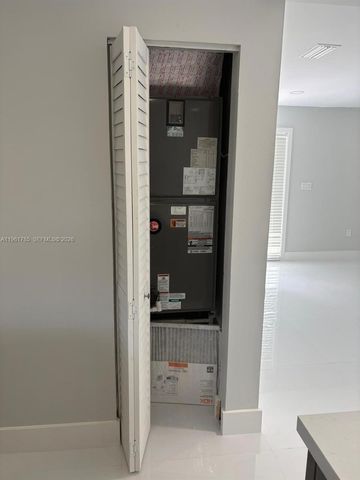 10225 NW 57th Ter 10225, Doral, FL 33178