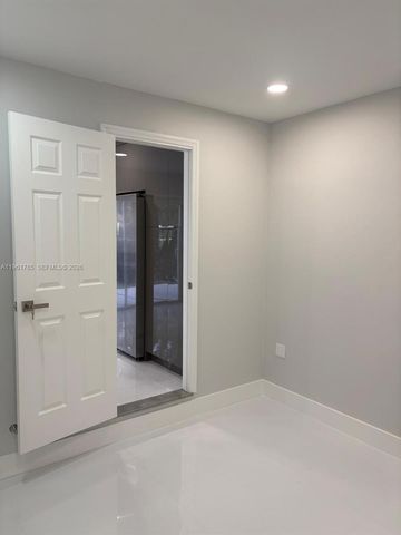 10225 NW 57th Ter 10225, Doral, FL 33178