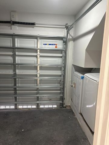 10225 NW 57th Ter 10225, Doral, FL 33178