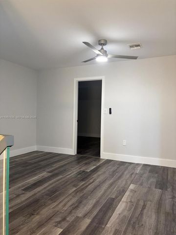 10225 NW 57th Ter 10225, Doral, FL 33178