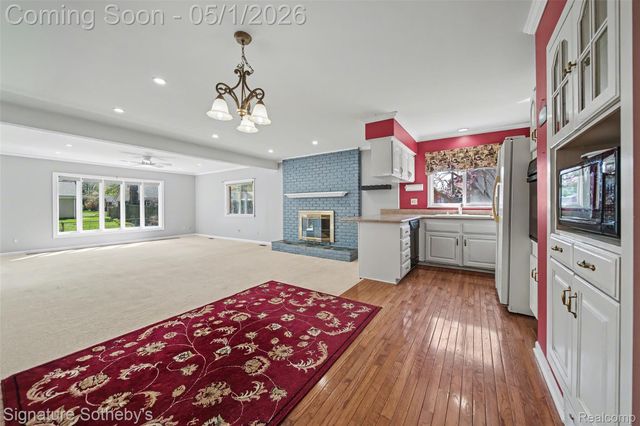 14188 Ramblewood Street, Livonia, MI 48154