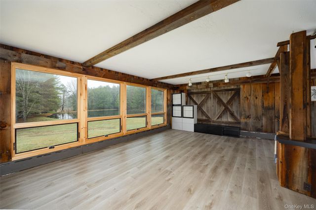 6652 State Route 42, Woodbourne, NY 12788