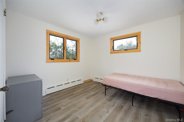 6652 State Route 42, Woodbourne, NY 12788