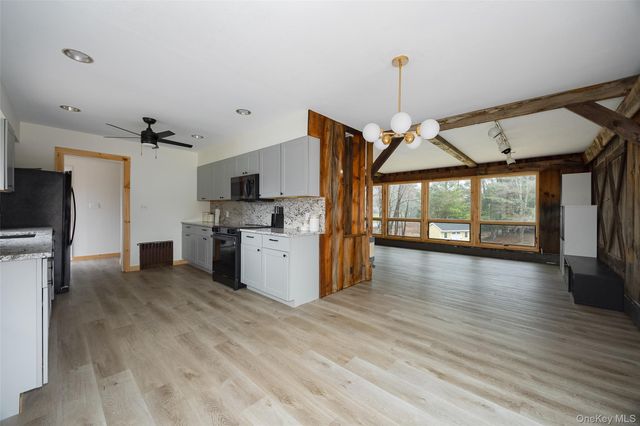 6652 State Route 42, Woodbourne, NY 12788