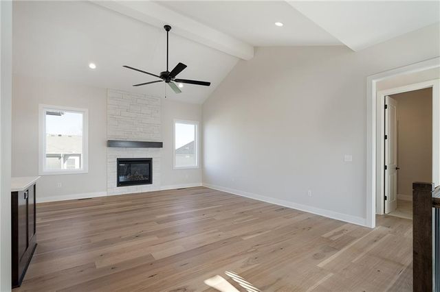 8996 Shady Bend Road, Lenexa, KS 66227