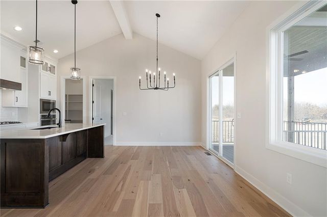 8996 Shady Bend Road, Lenexa, KS 66227