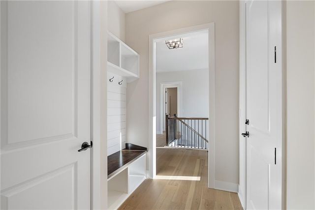 8996 Shady Bend Road, Lenexa, KS 66227