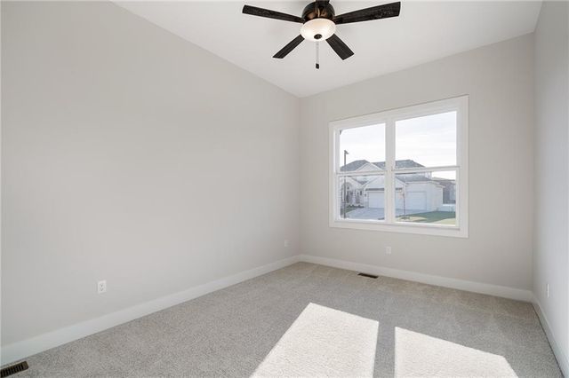 8996 Shady Bend Road, Lenexa, KS 66227