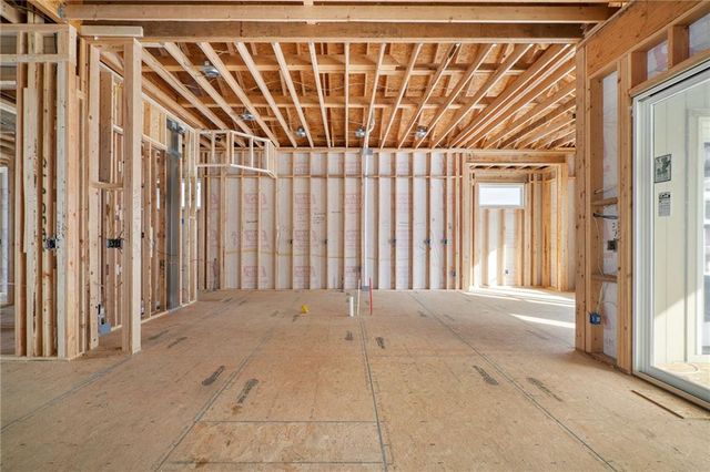 8996 Shady Bend Road, Lenexa, KS 66227