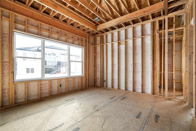 8996 Shady Bend Road, Lenexa, KS 66227