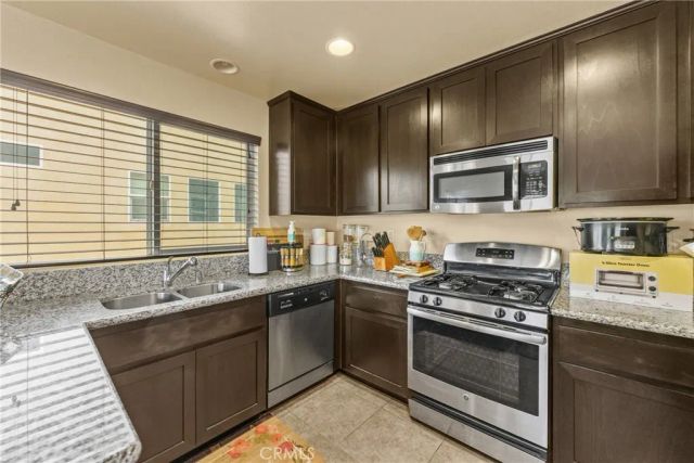2055 N Colony, San Bernardino, CA 92407