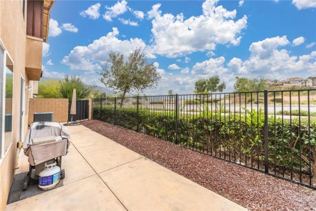 2055 N Colony, San Bernardino, CA 92407