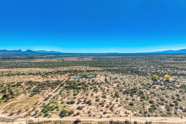 8680 E Mustang Trail, Hereford, AZ 85615