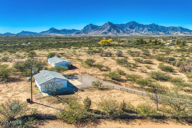 8680 E Mustang Trail, Hereford, AZ 85615