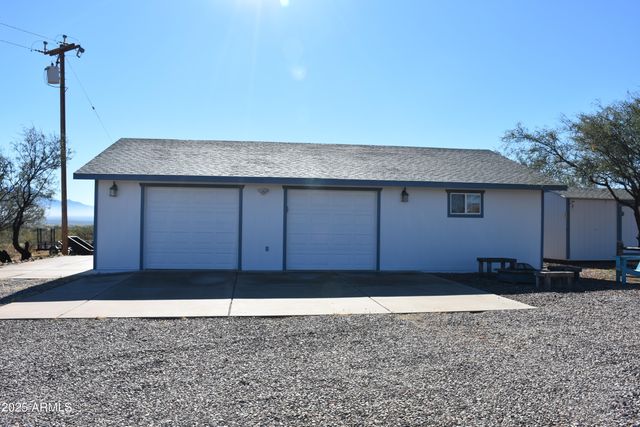 8680 E Mustang Trail, Hereford, AZ 85615