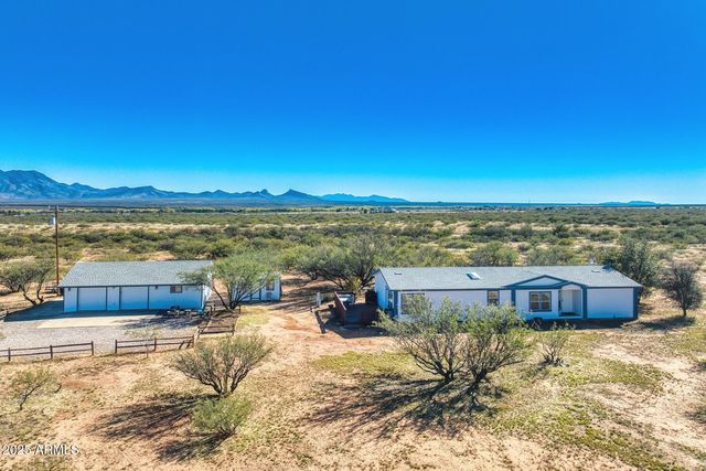 8680 E Mustang Trail, Hereford, AZ 85615