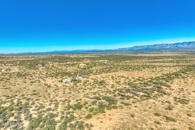 8680 E Mustang Trail, Hereford, AZ 85615