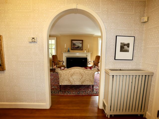 112 Russell St, Worcester, MA 01609