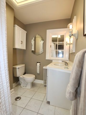 112 Russell St, Worcester, MA 01609