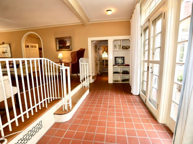 112 Russell St, Worcester, MA 01609
