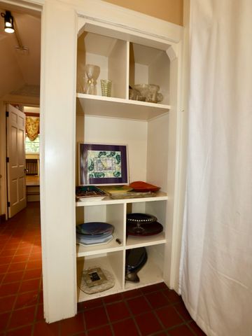 112 Russell St, Worcester, MA 01609