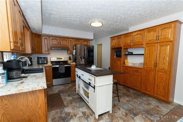 6126 Knollwood Drive, German Twp, OH 45502