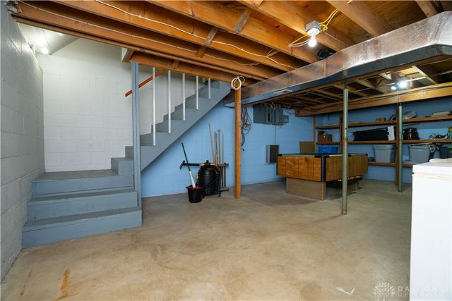 6126 Knollwood Drive, German Twp, OH 45502