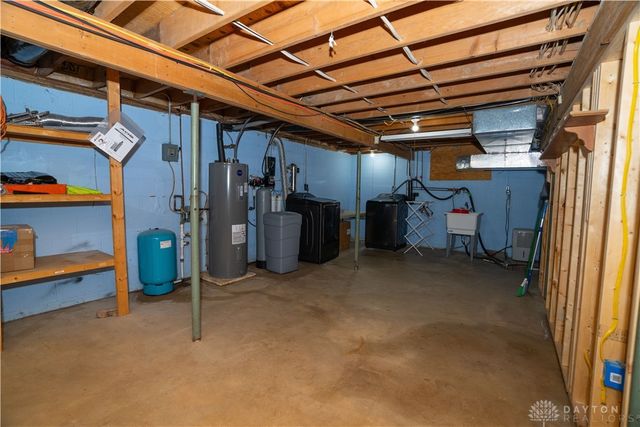6126 Knollwood Drive, German Twp, OH 45502