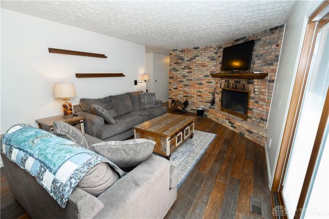 6126 Knollwood Drive, German Twp, OH 45502