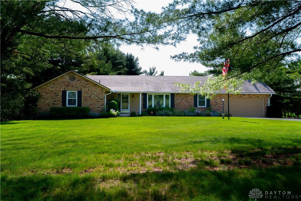 6126 Knollwood Drive, German Twp, OH 45502