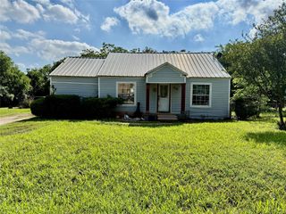 808 N Main Street, Kemp, TX 75143