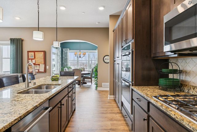 16536 Diamonte Path, Lakeville, MN 55044