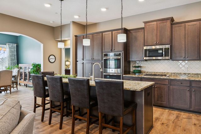 16536 Diamonte Path, Lakeville, MN 55044