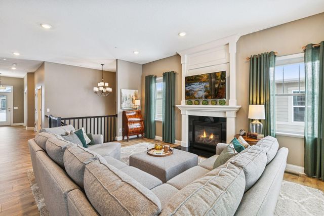 16536 Diamonte Path, Lakeville, MN 55044