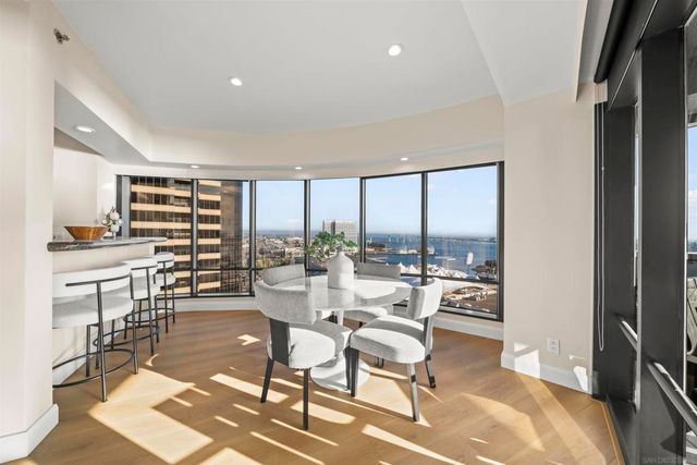 100 Harbor Dr 2405, San Diego, CA 92101