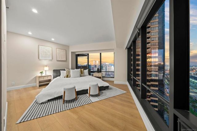 100 Harbor Dr 2405, San Diego, CA 92101