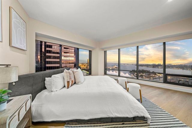 100 Harbor Dr 2405, San Diego, CA 92101