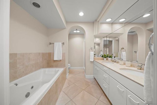 100 Harbor Dr 2405, San Diego, CA 92101