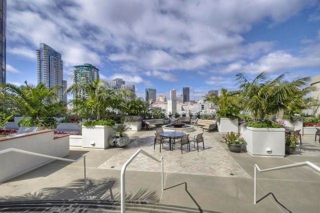 100 Harbor Dr 2405, San Diego, CA 92101